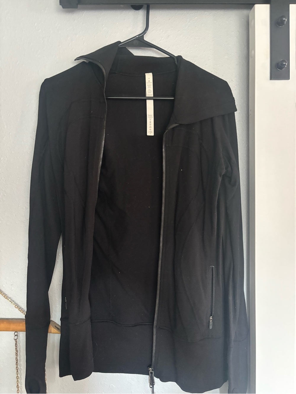 Black Women’s Lululemon DefineZip-Up Jacket with Collar
